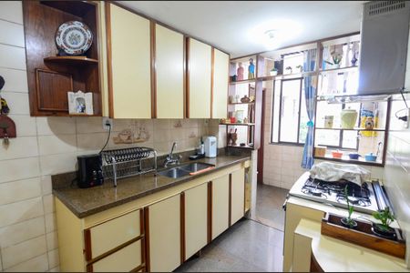 Apartamento à venda com 273m², 4 quartos e 1 vagaCozinha