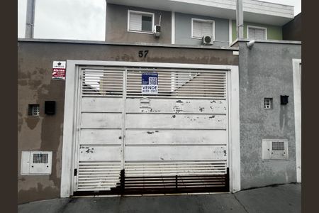 Casa à venda com 104m², 3 quartos e 2 vagasFachada/Placa