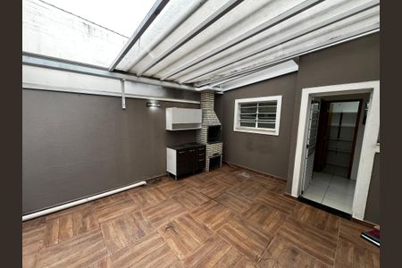 Casa à venda com 104m², 3 quartos e 2 vagasQuintal / Churraqueira