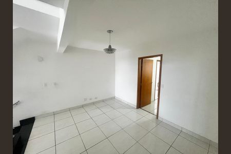 Casa à venda com 104m², 3 quartos e 2 vagasSala 2