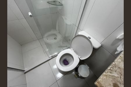 Casa à venda com 104m², 3 quartos e 2 vagasBanheiro