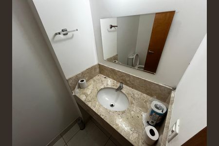 Casa à venda com 104m², 3 quartos e 2 vagasLavabo