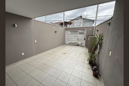 Casa à venda com 104m², 3 quartos e 2 vagasGaragem