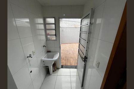 Casa à venda com 104m², 3 quartos e 2 vagasÁrea de Serviço