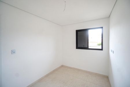 Apartamento à venda com 43m², 2 quartos e 1 vaga Apartamento à venda com 43m², 2 quartos e 1 vagaQuarto 01
