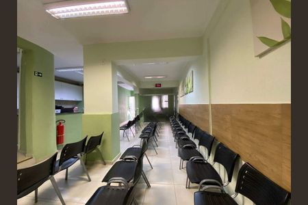 Casa à venda com 250m², 1 quarto e sem vaga