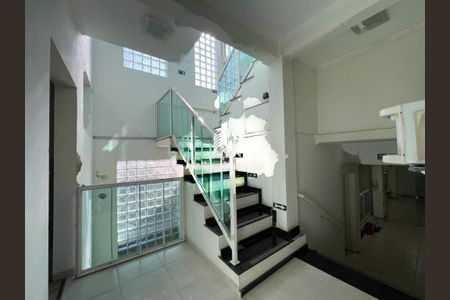 Casa à venda com 250m², 1 quarto e sem vaga