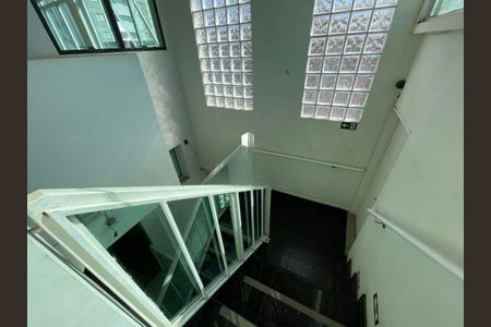 Casa à venda com 250m², 1 quarto e sem vaga