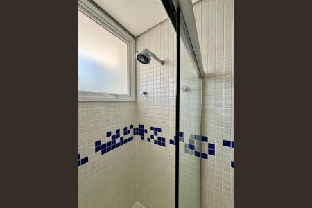 Casa de condomínio à venda com 435m², 5 quartos e 6 vagasBanheiro da Suíte 2