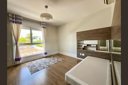 Casa de condomínio à venda com 435m², 5 quartos e 6 vagasSuíte 3