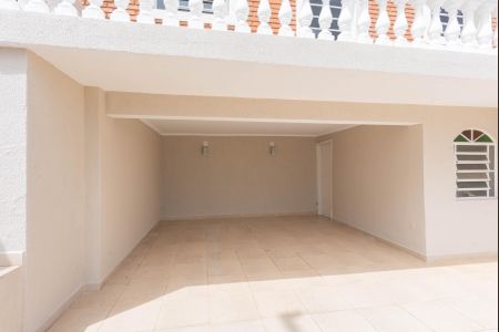 Casa à venda com 122m², 3 quartos e 2 vagas Casa à venda com 122m², 3 quartos e 2 vagasGaragem