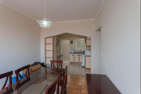 Casa à venda com 122m², 3 quartos e 2 vagas Casa à venda com 122m², 3 quartos e 2 vagasSala de Jantar