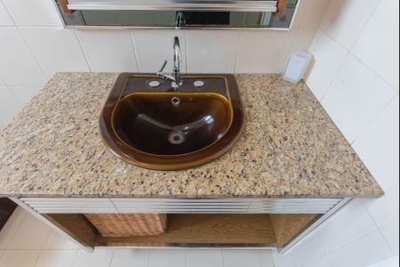 Casa à venda com 122m², 3 quartos e 2 vagas Casa à venda com 122m², 3 quartos e 2 vagasBanheiro