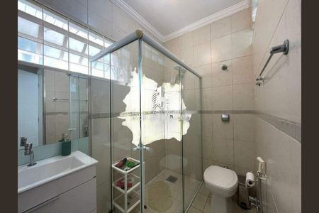 Casa à venda com 180m², 4 quartos e 4 vagas