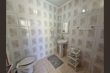 Casa à venda com 180m², 4 quartos e 4 vagas