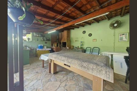 Casa à venda com 4 quartos, 180m² em Vila Proost de Souza, Campinas