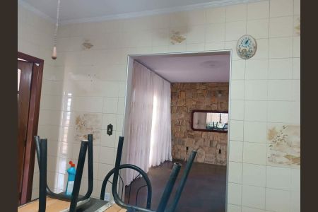 Casa à venda com 5 quartos, 251m² em Vila Georgina, Campinas