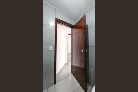 Banheiro de casa para alugar com 1 quarto, 80m² em Jardim Satelite, São Paulo