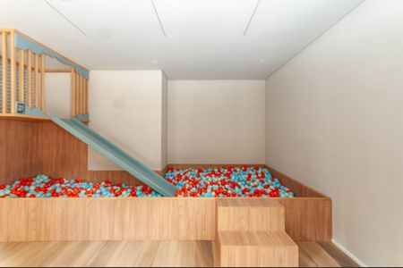 Apartamento para alugar com 53m², 2 quartos e sem vaga Apartamento para alugar com 53m², 2 quartos e sem vagaÁrea Comum - Brinquedoteca