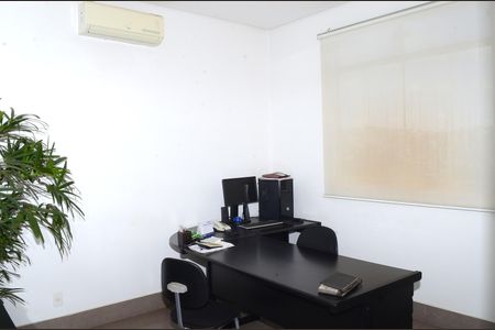 Casa à venda com 510m², 6 quartos e 6 vagasQuarto 4