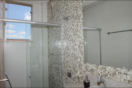 Casa à venda com 510m², 6 quartos e 6 vagasBanheiro Corredor