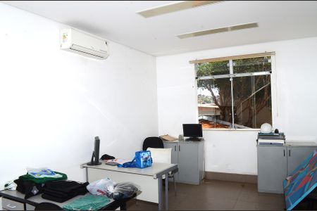 Casa à venda com 510m², 6 quartos e 6 vagasQuarto 2