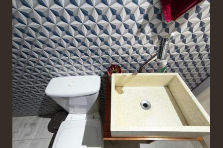 Casa à venda com 114m², 2 quartos e 1 vagaLavabo