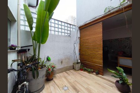 Casa à venda com 114m², 2 quartos e 1 vagaQuintal