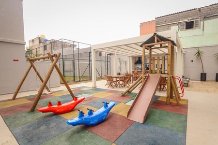 Studio para alugar com 17m², 1 quarto e sem vaga Studio para alugar com 17m², 1 quarto e sem vagaÁrea comum - Playground