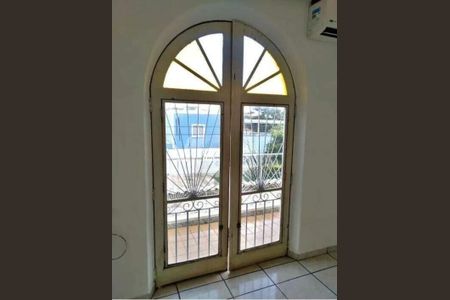 Casa à venda com 200m², 4 quartos e 5 vagas