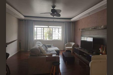 Casa à venda com 3 quartos, 260m² em Parque São Quirino, Campinas