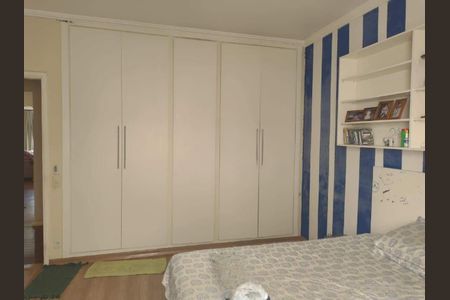 Casa à venda com 3 quartos, 260m² em Parque São Quirino, Campinas