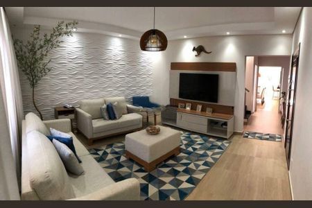 Casa à venda com 4 quartos, 255m² em Parque São Quirino, Campinas