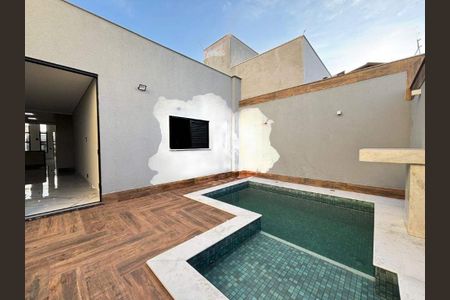 Casa à venda com 190m², 3 quartos e 2 vagas