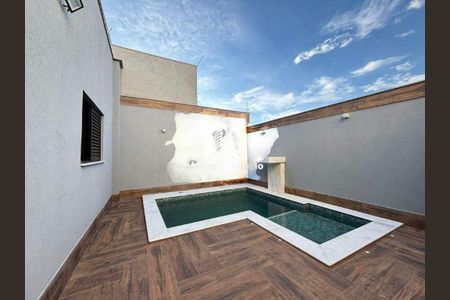 Casa à venda com 190m², 3 quartos e 2 vagas