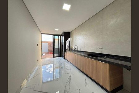Casa à venda com 190m², 3 quartos e 2 vagas