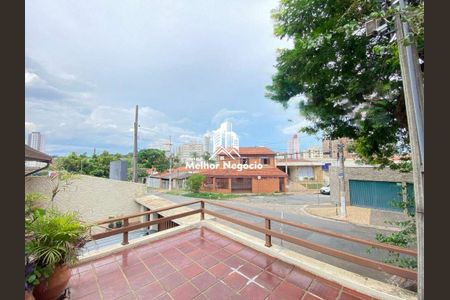 Casa à venda com 220m², 4 quartos e 1 vaga