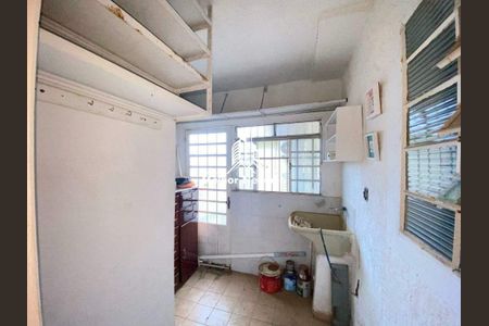 Casa à venda com 220m², 4 quartos e 1 vaga