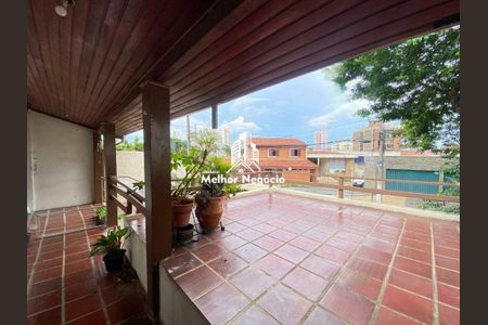 Casa à venda com 220m², 4 quartos e 1 vaga