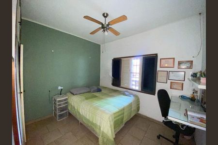 Casa à venda com 220m², 4 quartos e 1 vaga