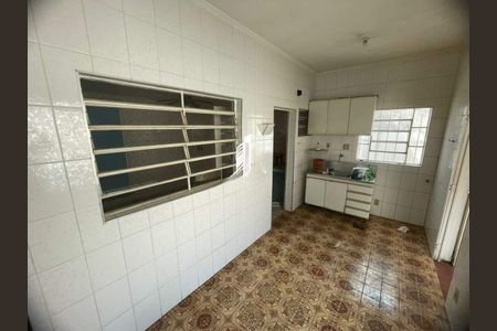 Casa à venda com 2 quartos, 135m² em Vila Orozimbo Maia, Campinas