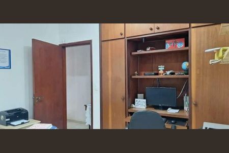 Casa à venda com 4 quartos, 217m² em Parque das Flores, Campinas