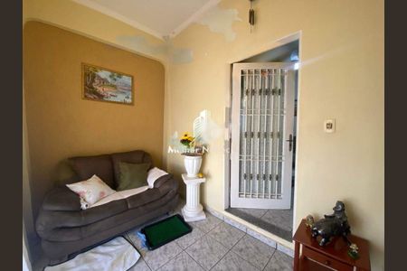 Casa à venda com 3 quartos, 150m² em Vila Marieta, Campinas