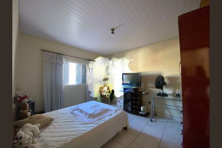 Casa à venda com 3 quartos, 150m² em Vila Marieta, Campinas