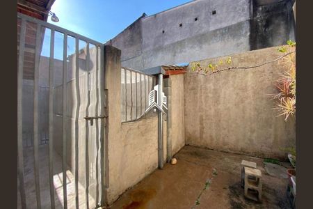 Casa à venda com 96m², 4 quartos e 1 vaga