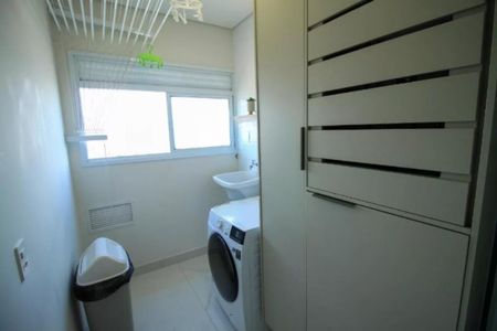 Apartamento à venda com 75m², 2 quartos e 1 vagaLAVANDERIA