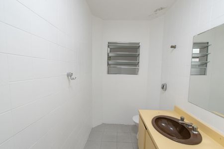 Banheiro de apartamento à venda com 1 quarto, 65m² em Vila Monumento, São Paulo