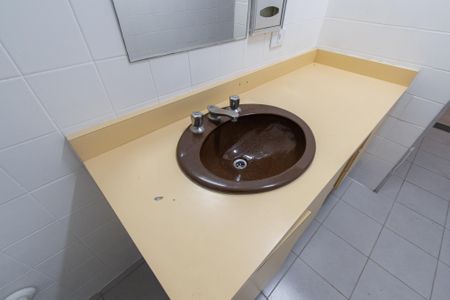 Banheiro de apartamento à venda com 1 quarto, 65m² em Vila Monumento, São Paulo