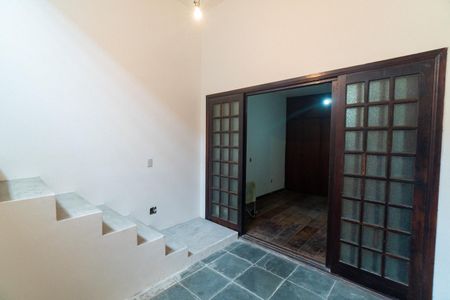 Casa à venda com 210m², 3 quartos e 2 vagasSuite