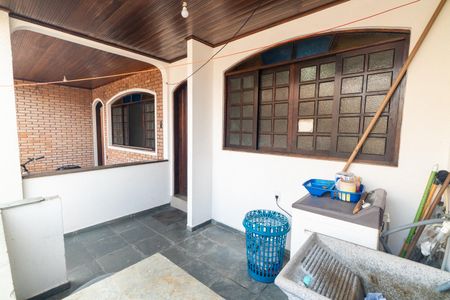 Casa à venda com 210m², 3 quartos e 2 vagasLavanderia